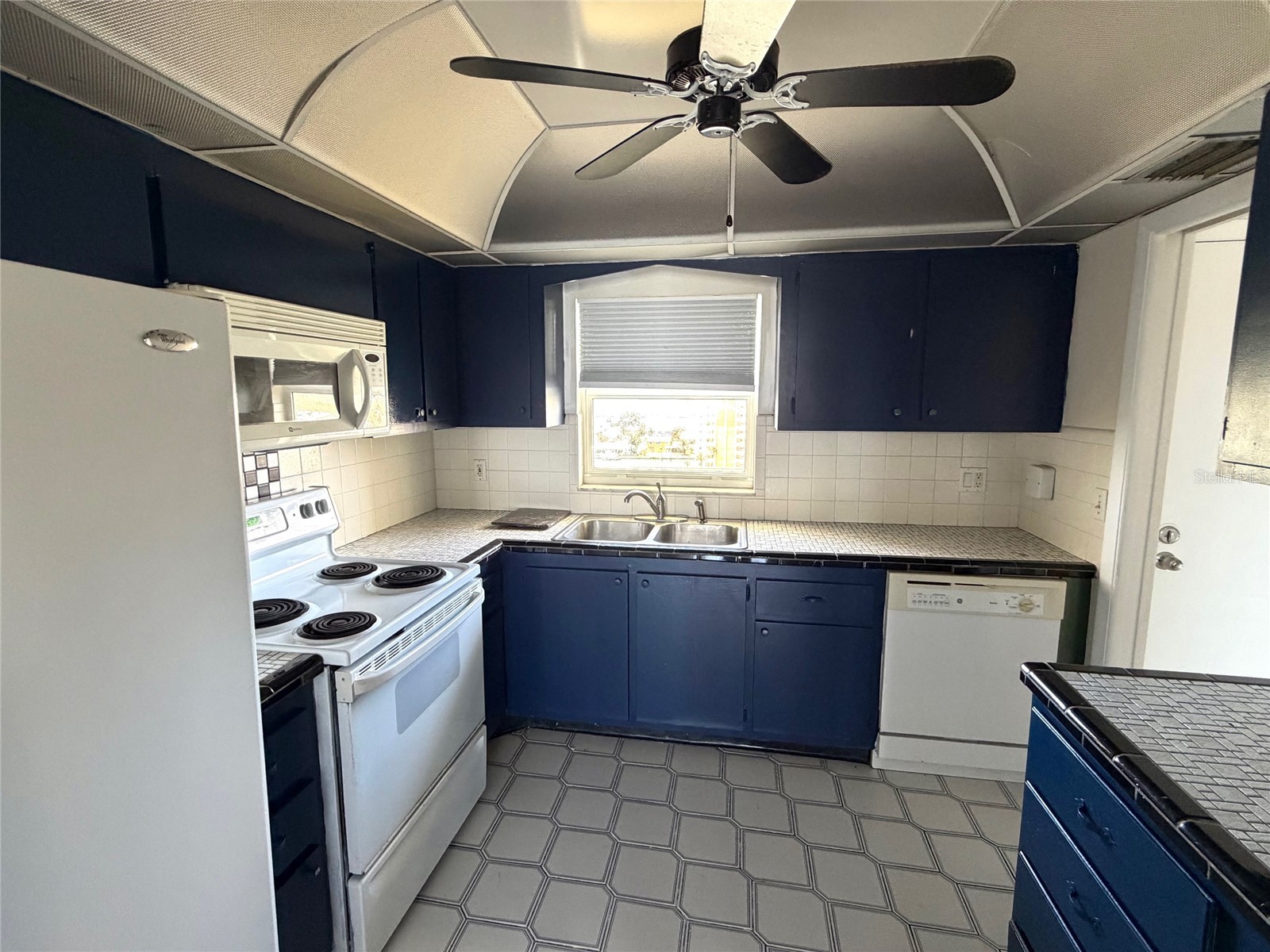4775 Cove Circle #1102 Saint Petersburg FL 33708 TB8508451 image9