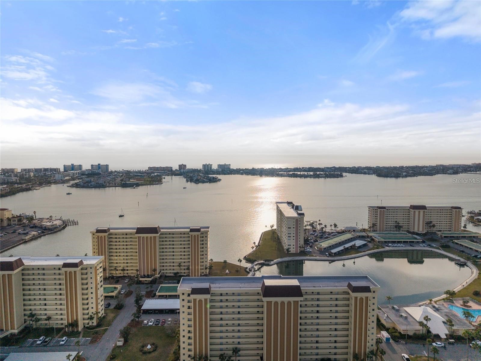 4775 Cove Circle #202 Saint Petersburg FL 33708 A4689692 image3