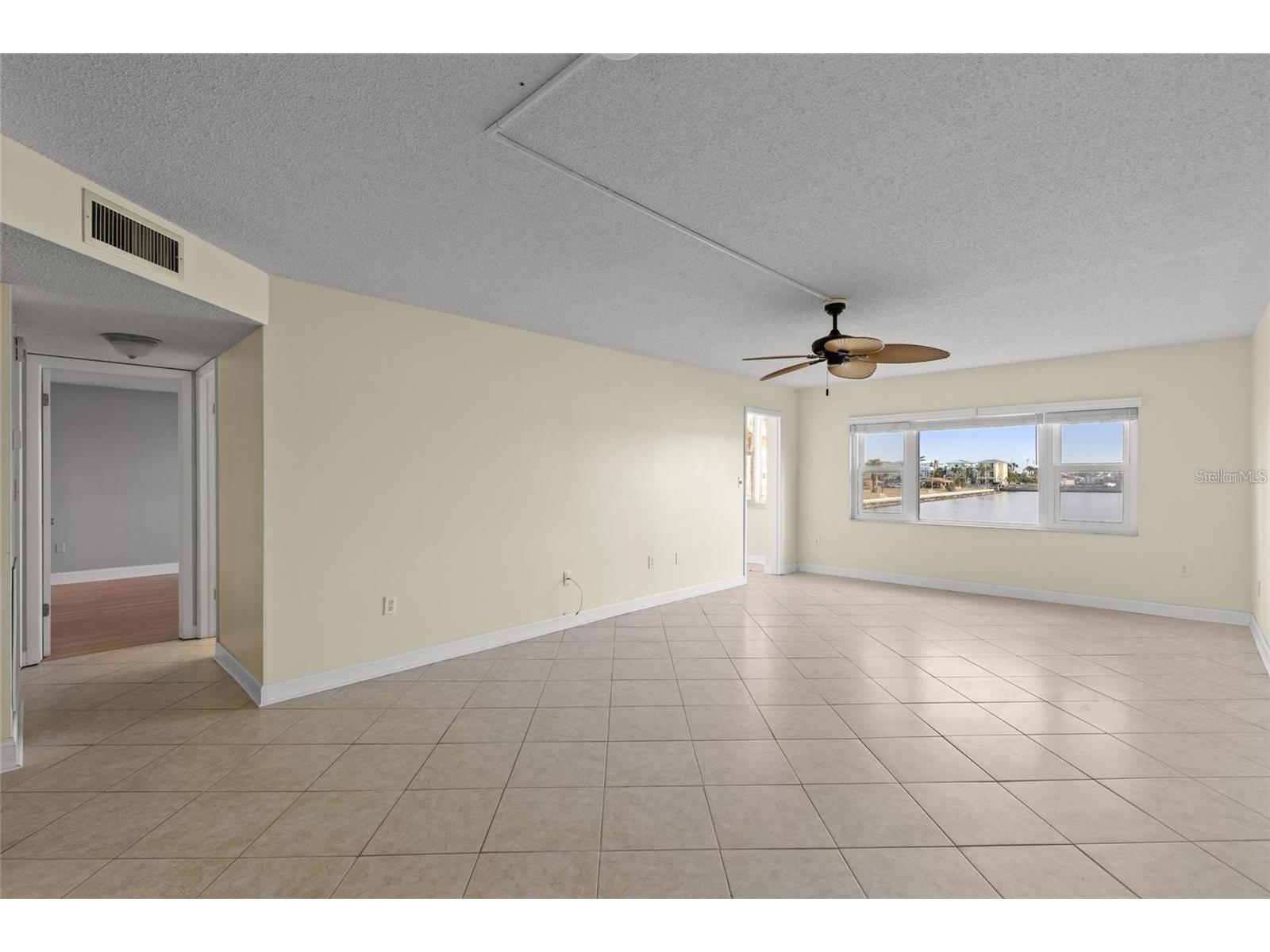 4775 Cove Circle #202 Saint Petersburg FL 33708 A4689692 image7