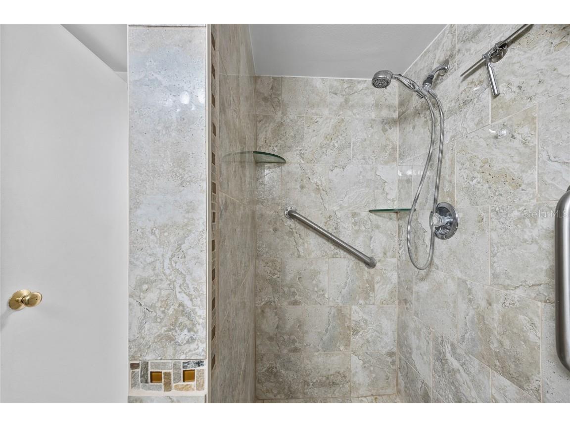 4775 Cove Circle #203 Saint Petersburg FL 33708 TB8449091 image24