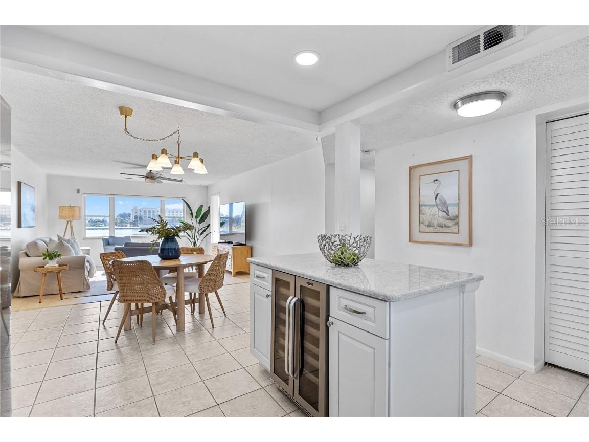 4775 Cove Circle #203 Saint Petersburg FL 33708 TB8449091 image7