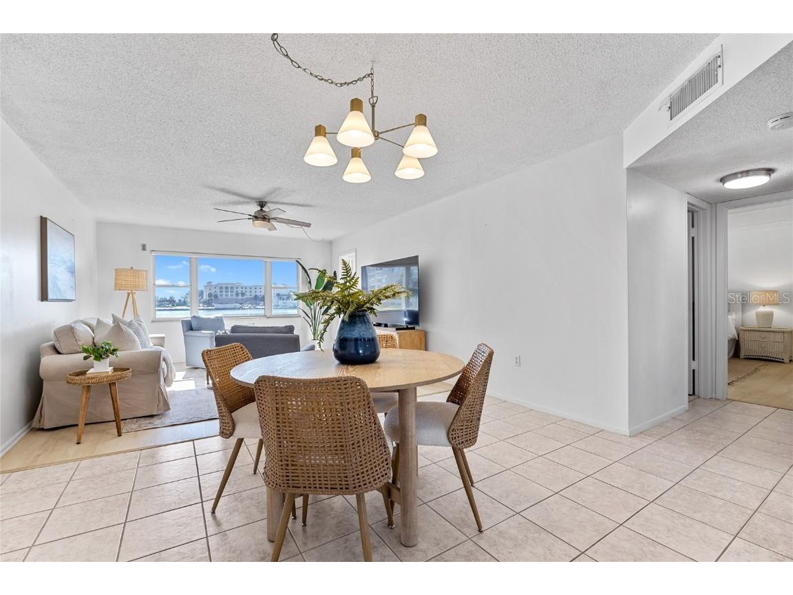 4775 Cove Circle #203 Saint Petersburg FL 33708 TB8449091 image9