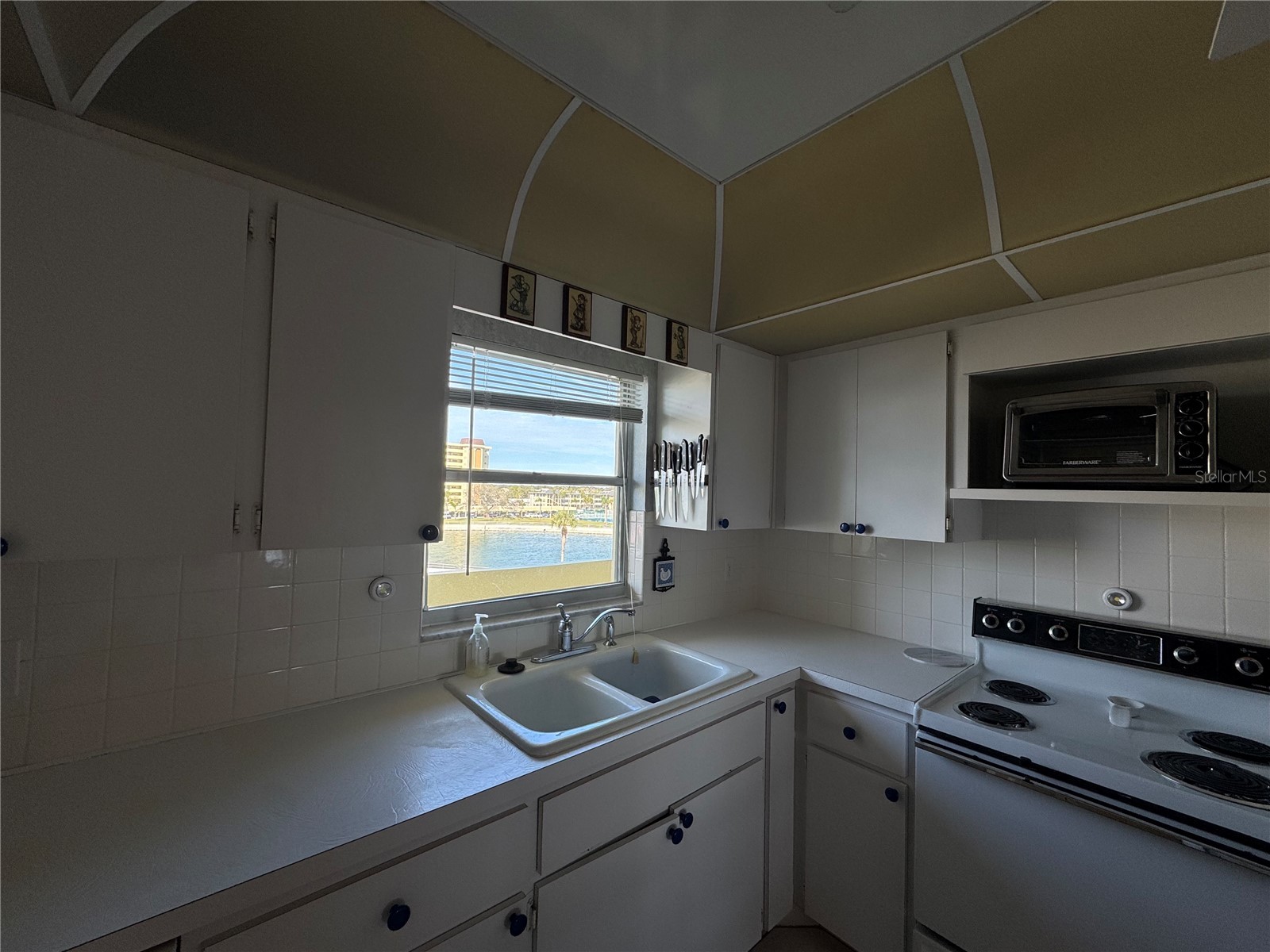 4775 Cove Circle #403 Saint Petersburg FL 33708 - BOCA CIEGA BAY TB8413859 image10