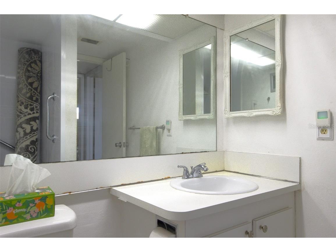 4775 Cove Circle #803 Saint Petersburg FL 33708 TB8400721 image1