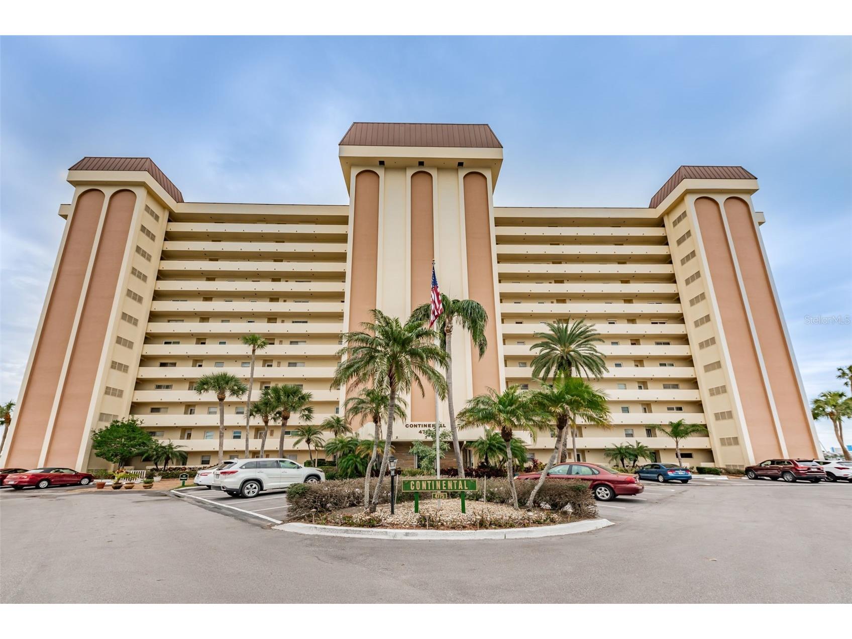 4775 Cove Circle #904 Saint Petersburg FL 33708 - BOCA CIEGA TB8466135 image1