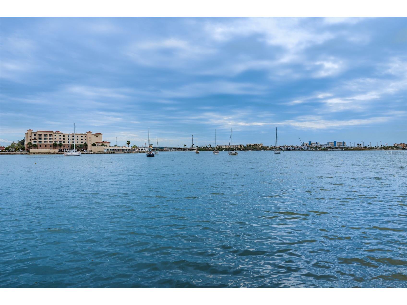 4775 Cove Circle #904 Saint Petersburg FL 33708 - BOCA CIEGA TB8466135 image4