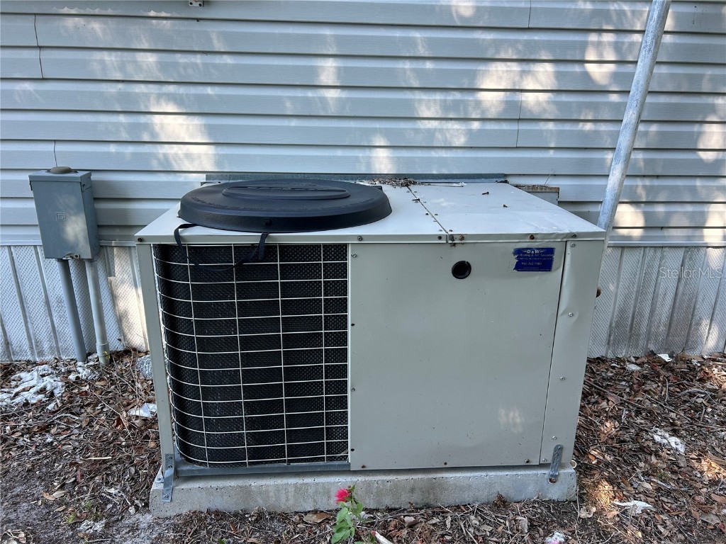 4775 Tri Par Drive Sarasota FL 34234 A4670737 image26