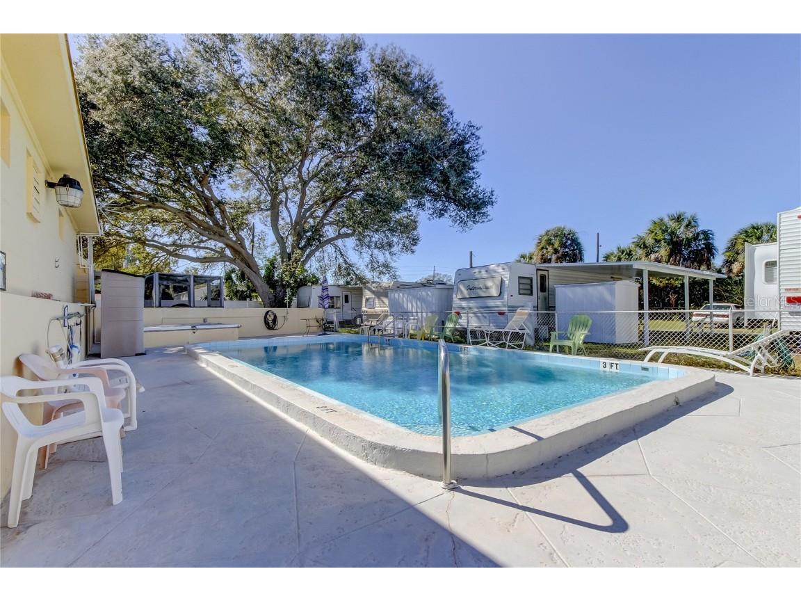 4776 66th Lane N #12 Saint Petersburg FL 33709 T3304228 image2