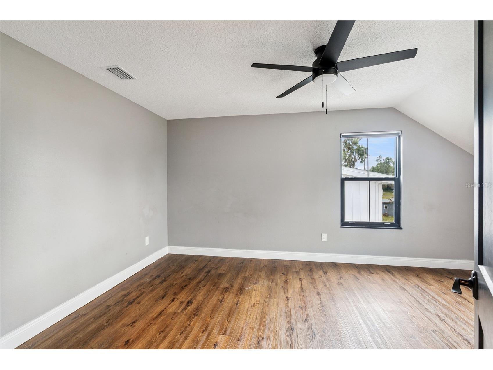 4777 Cr 306a Lake Panasoffkee FL 33538 OM724676 image41