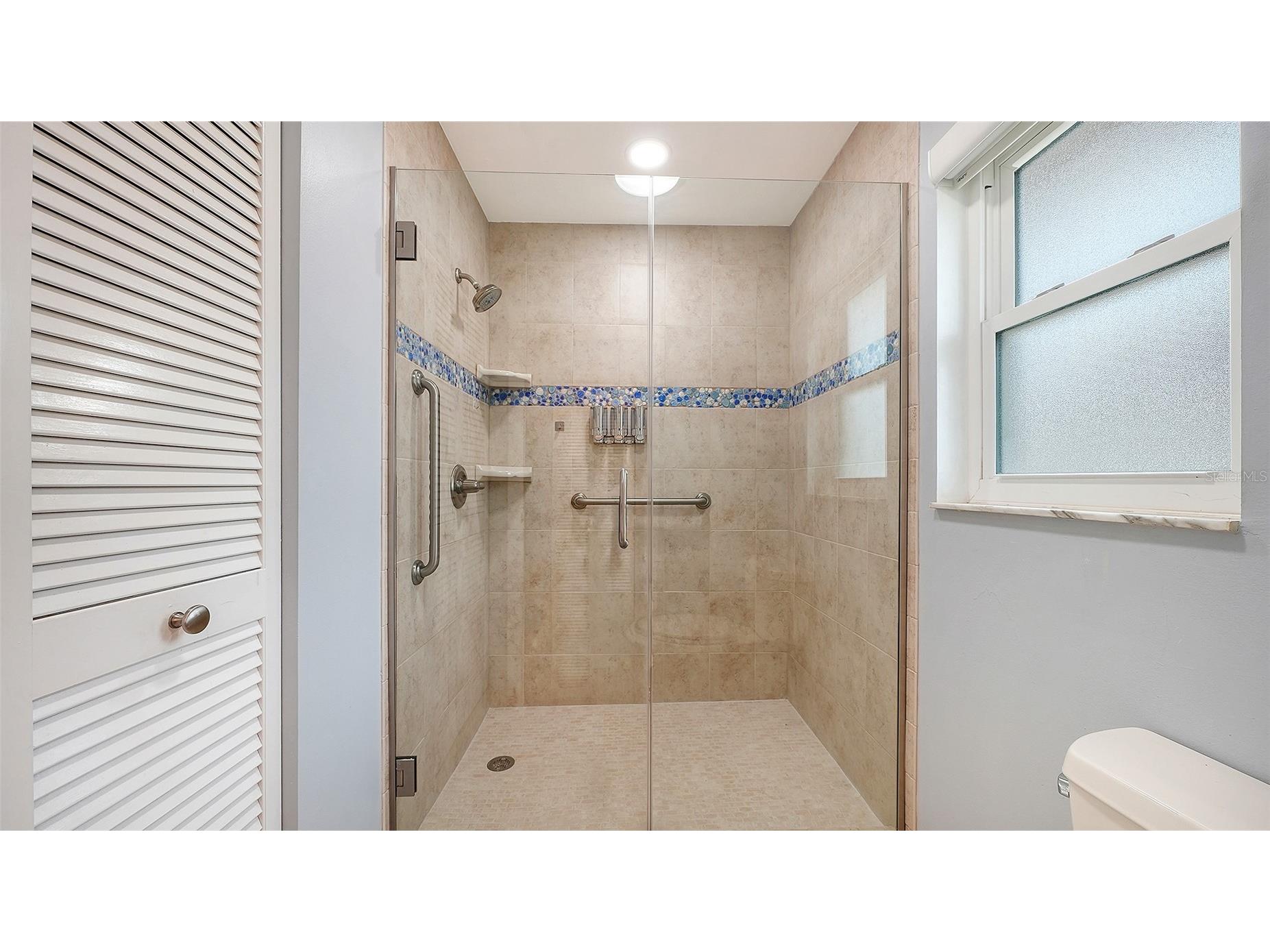 4777 Ringwood Meadow Sarasota FL 34235 A4698631 image16