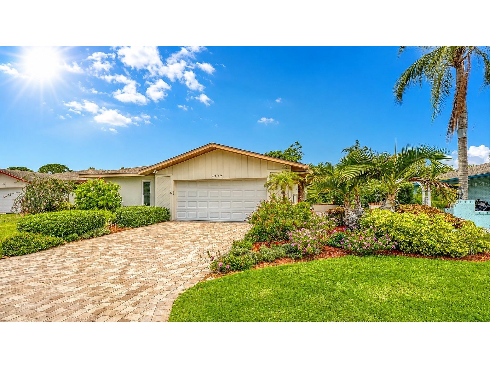 4777 Ringwood Meadow Sarasota FL 34235 A4698631 image2