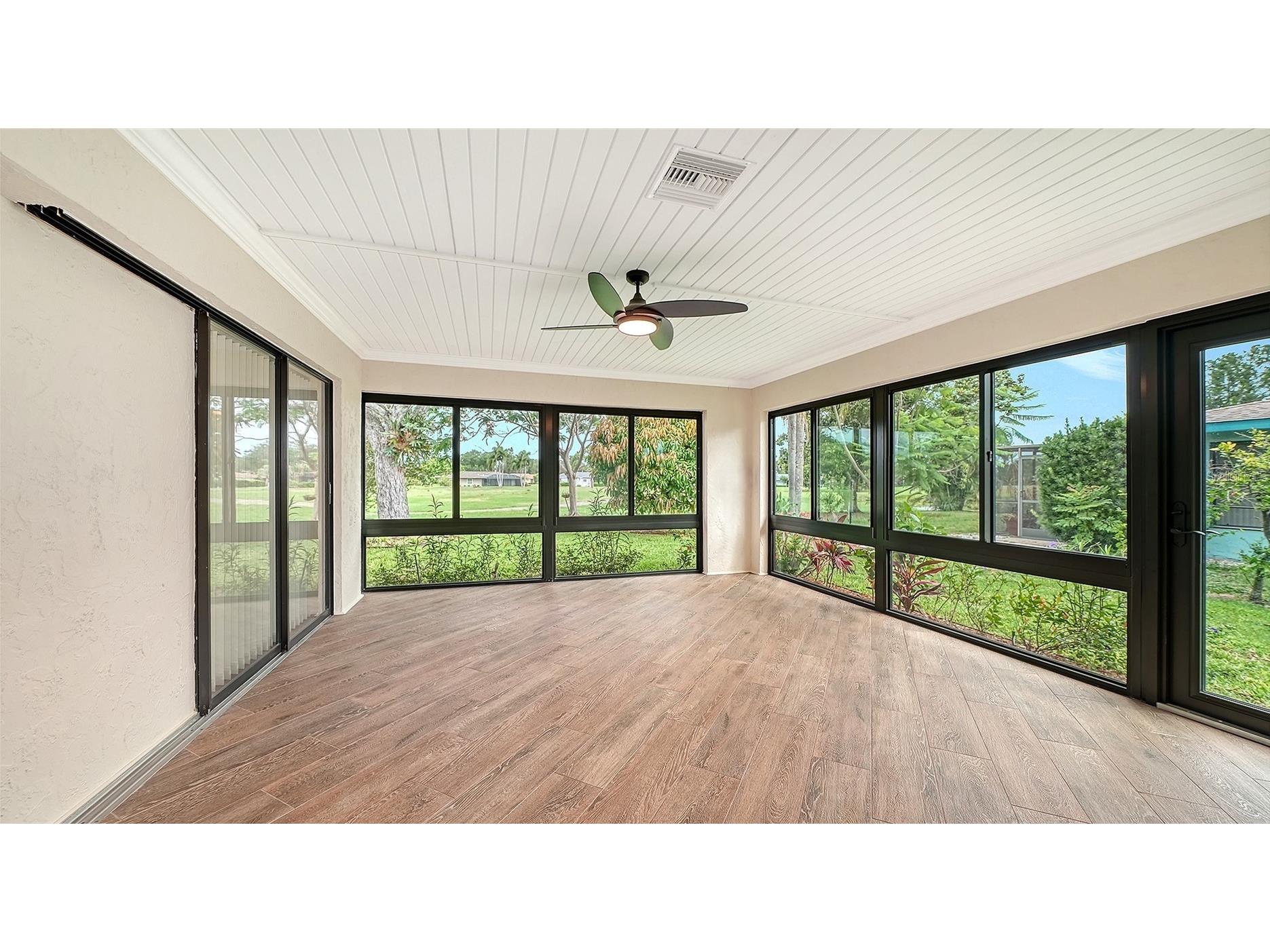 4777 Ringwood Meadow Sarasota FL 34235 A4698631 image5