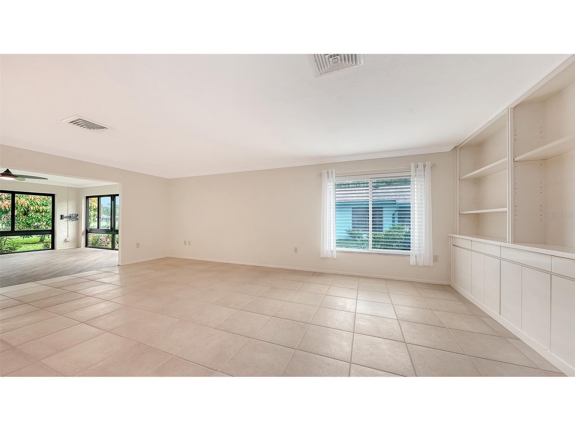 4777 Ringwood Meadow Sarasota FL 34235 A4698631 image9