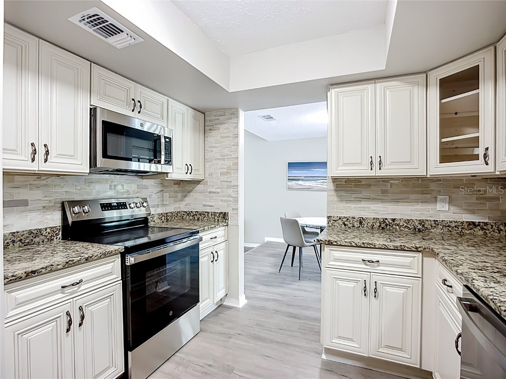 4779 Maid Marian Lane Sarasota FL 34232 A4672211 image18