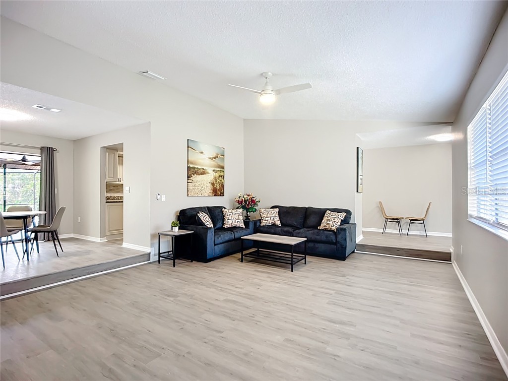 4779 Maid Marian Lane Sarasota FL 34232 A4672211 image9