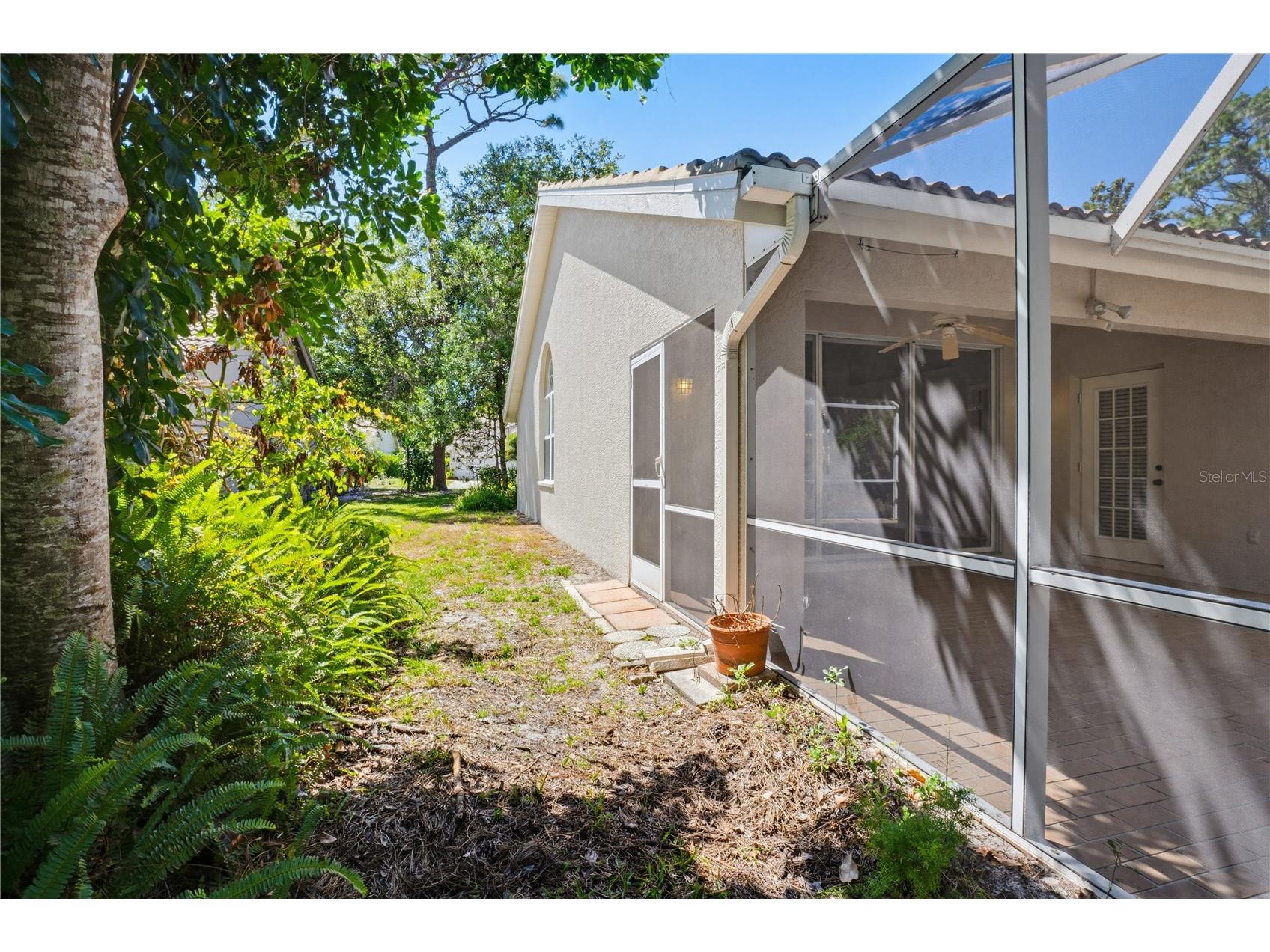 4779 Tivoli Place Sarasota FL 34235 A4693816 image24