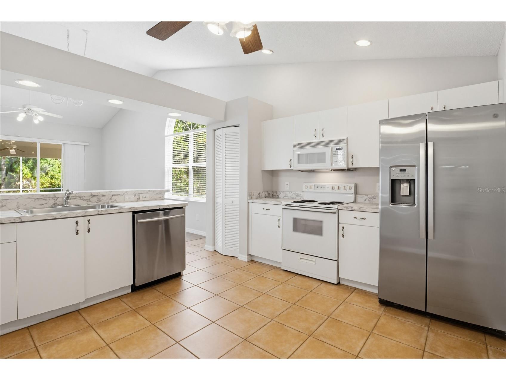 4779 Tivoli Place Sarasota FL 34235 A4693816 image5
