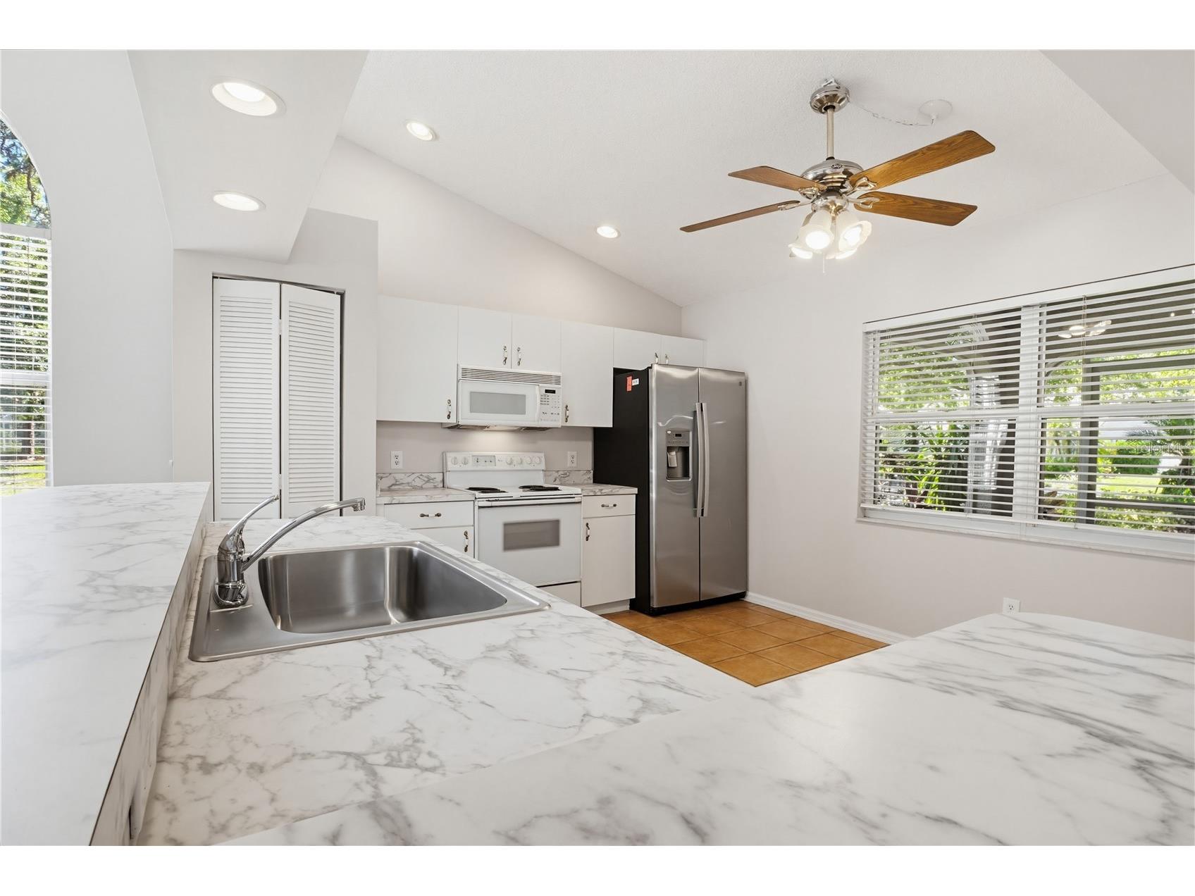 4779 Tivoli Place Sarasota FL 34235 A4693816 image7