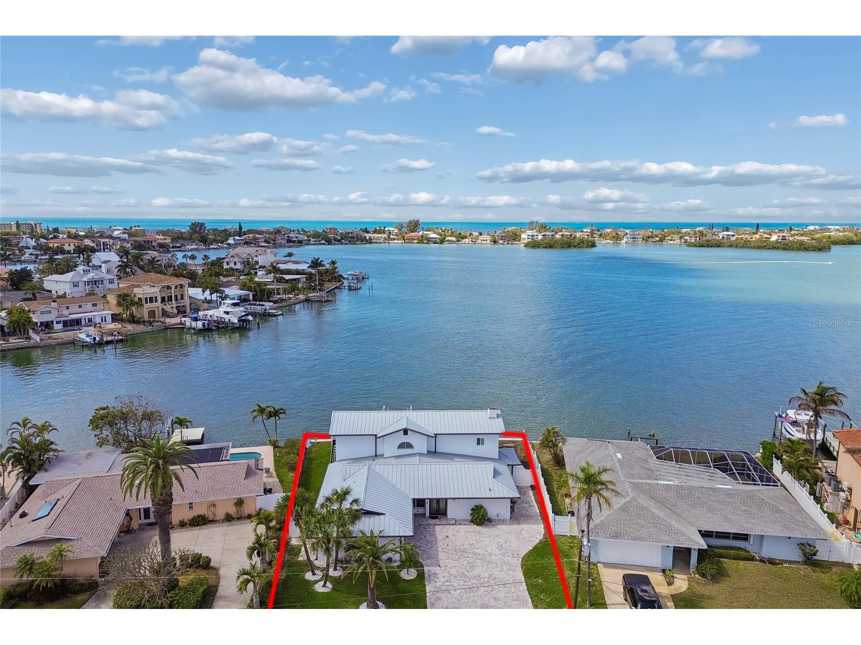 478 Harbor Drive N Indian Rocks Beach FL 33785 TB8484658 image1