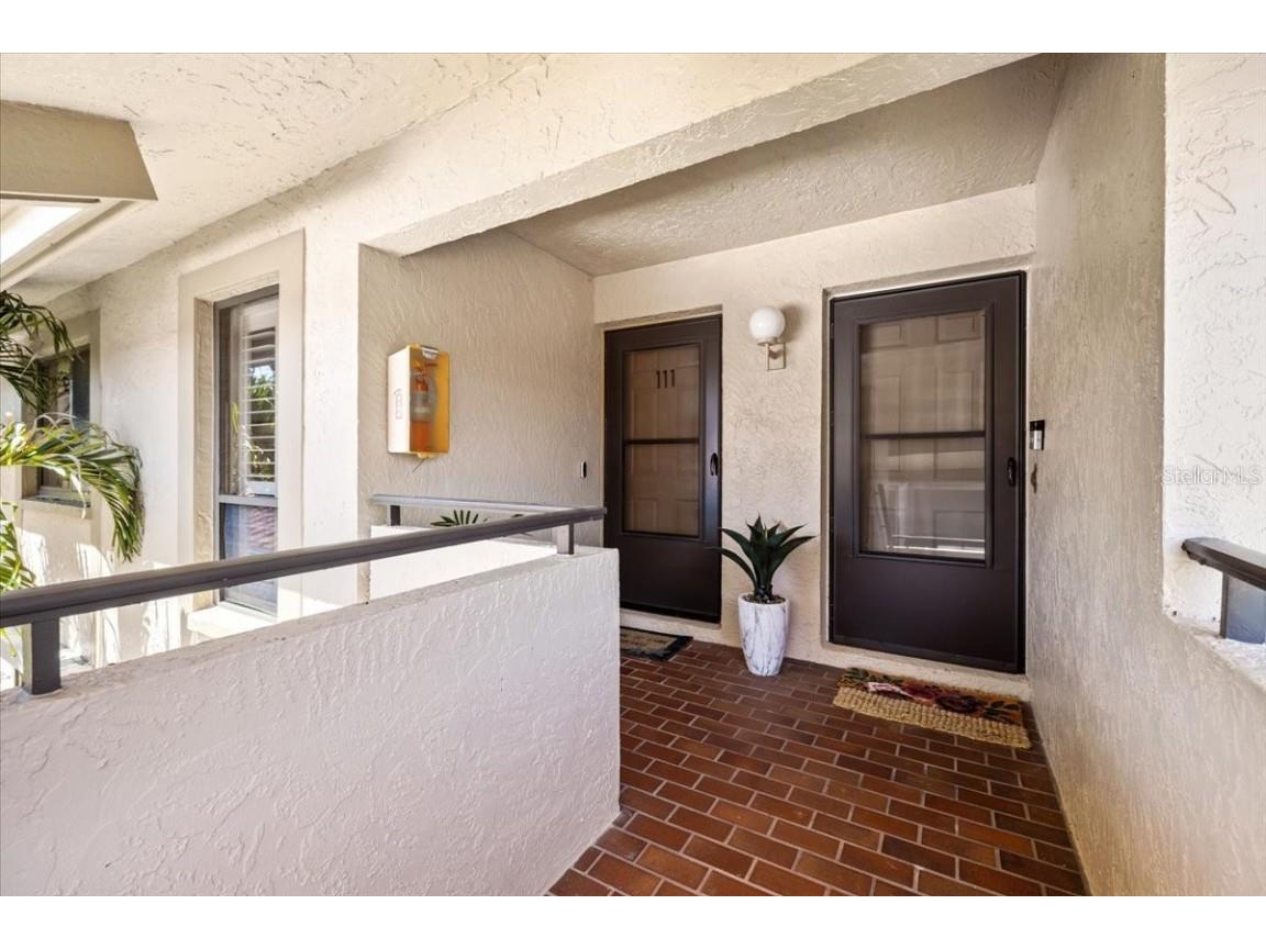 4780 Brittany Drive S #111 Saint Petersburg FL 33715 - BOCA CIEGO BAY TB8413741 image2