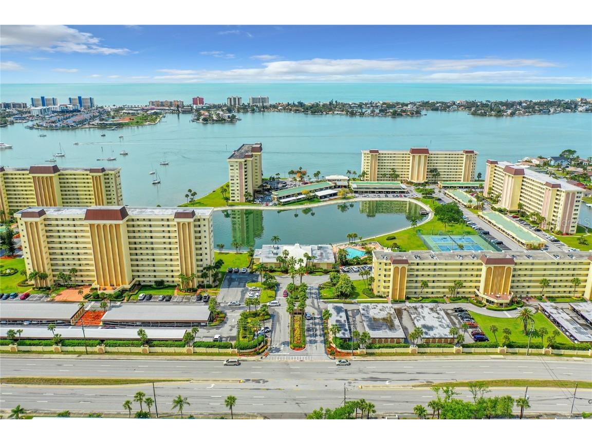 4780 Cove Circle 101, Saint Petersburg, FL, 33708 MLS U8157144