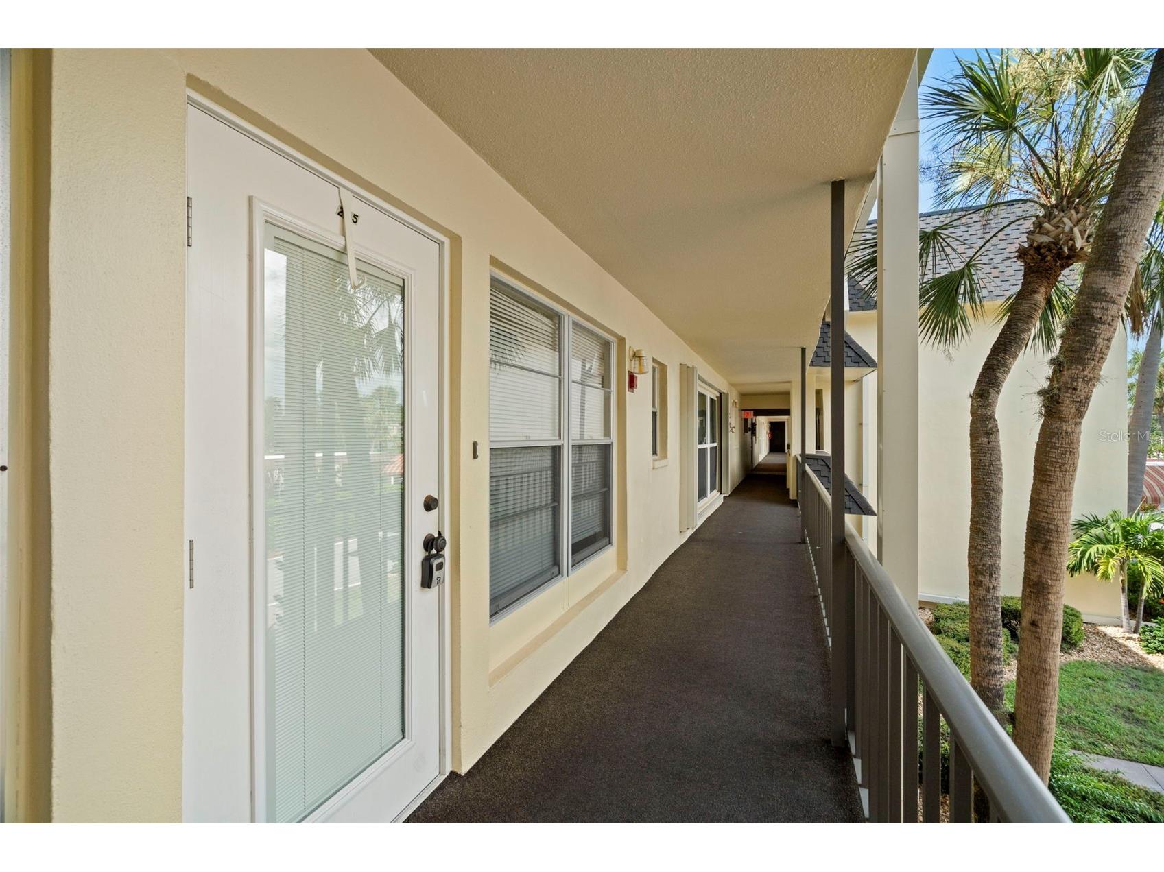 4780 Cove Circle #205 Saint Petersburg FL 33708 - BOCA CIEGA BAY TB8420535 image3