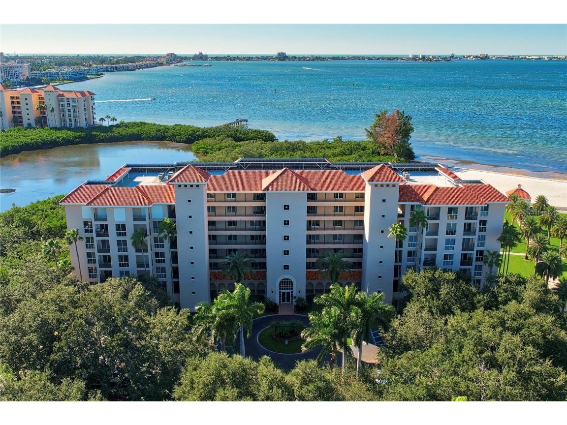 4780 Dolphin Cay Lane S #404 Saint Petersburg FL 33711 - BOCA CIEGA CHANNEL U8200536 image1