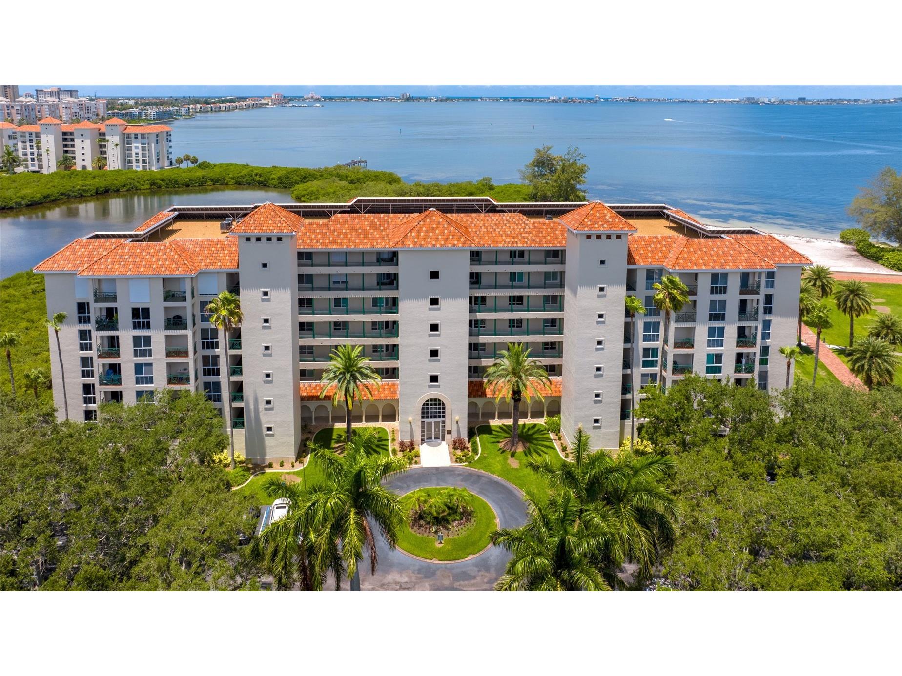 4780 Dolphin Cay Lane S #404 Saint Petersburg FL 33711 - BOCA CIEGA BAY TB8491998 image1