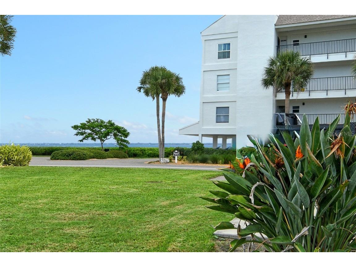 4780 Gulf Of Mexico Dr. Villa 5 Longboat Key FL 34228 - SARASOTA BAY ICW A4668115 image3