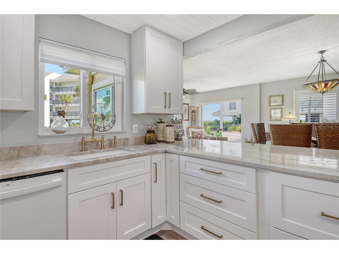 4780 Gulf Of Mexico Dr. Villa 5 Longboat Key FL 34228 - SARASOTA BAY ICW A4668115 image8