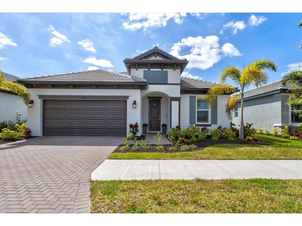 4782 Antrim Drive Sarasota FL 34240 A4564603 image1