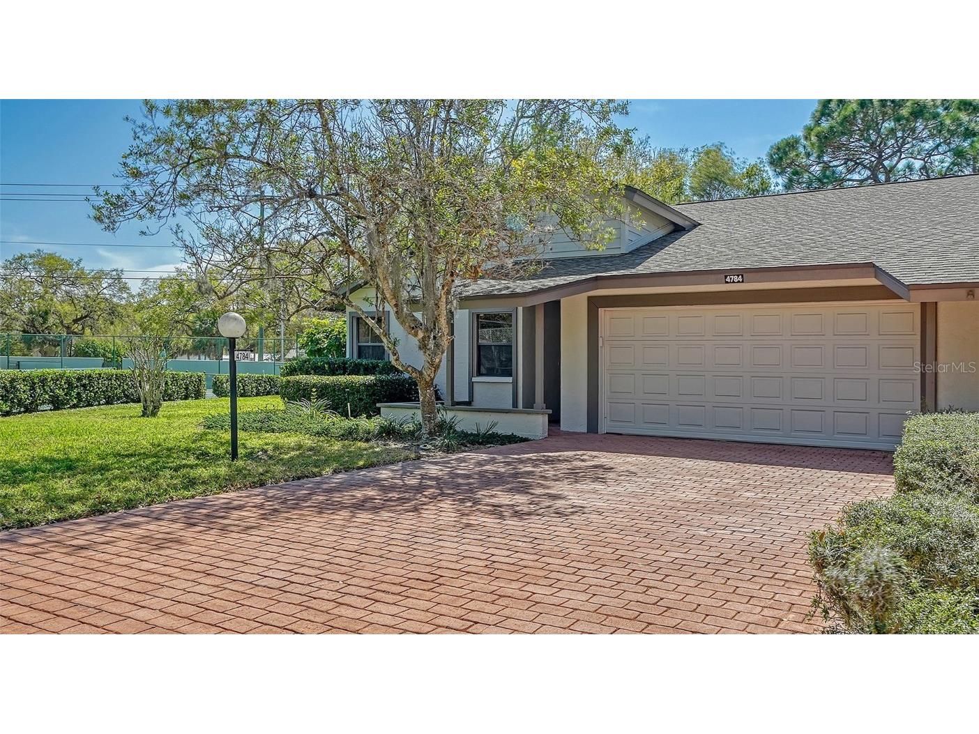 4784 Oak Forest Drive W #70 Sarasota FL 34231 A4601758 image1