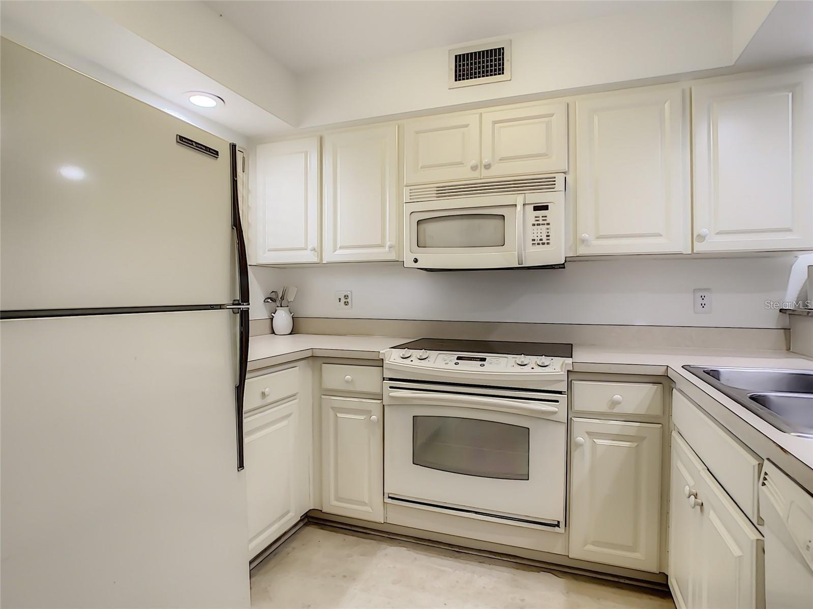 4786 Fox Hunt Drive #B717 Wesley Chapel FL 33543 TB8527173 image4