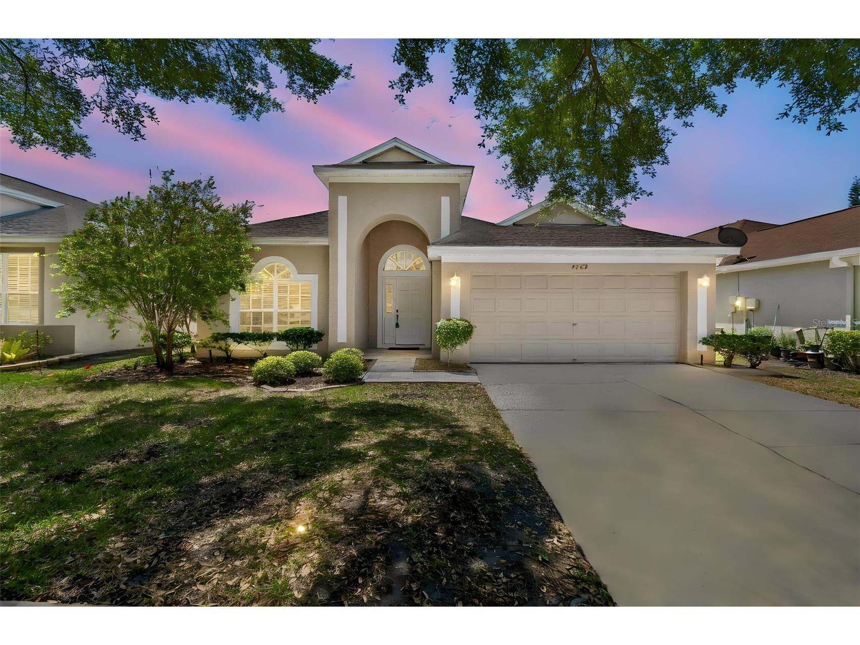 4789 Whispering Wind Avenue Tampa FL 33614 TB8499395 image1