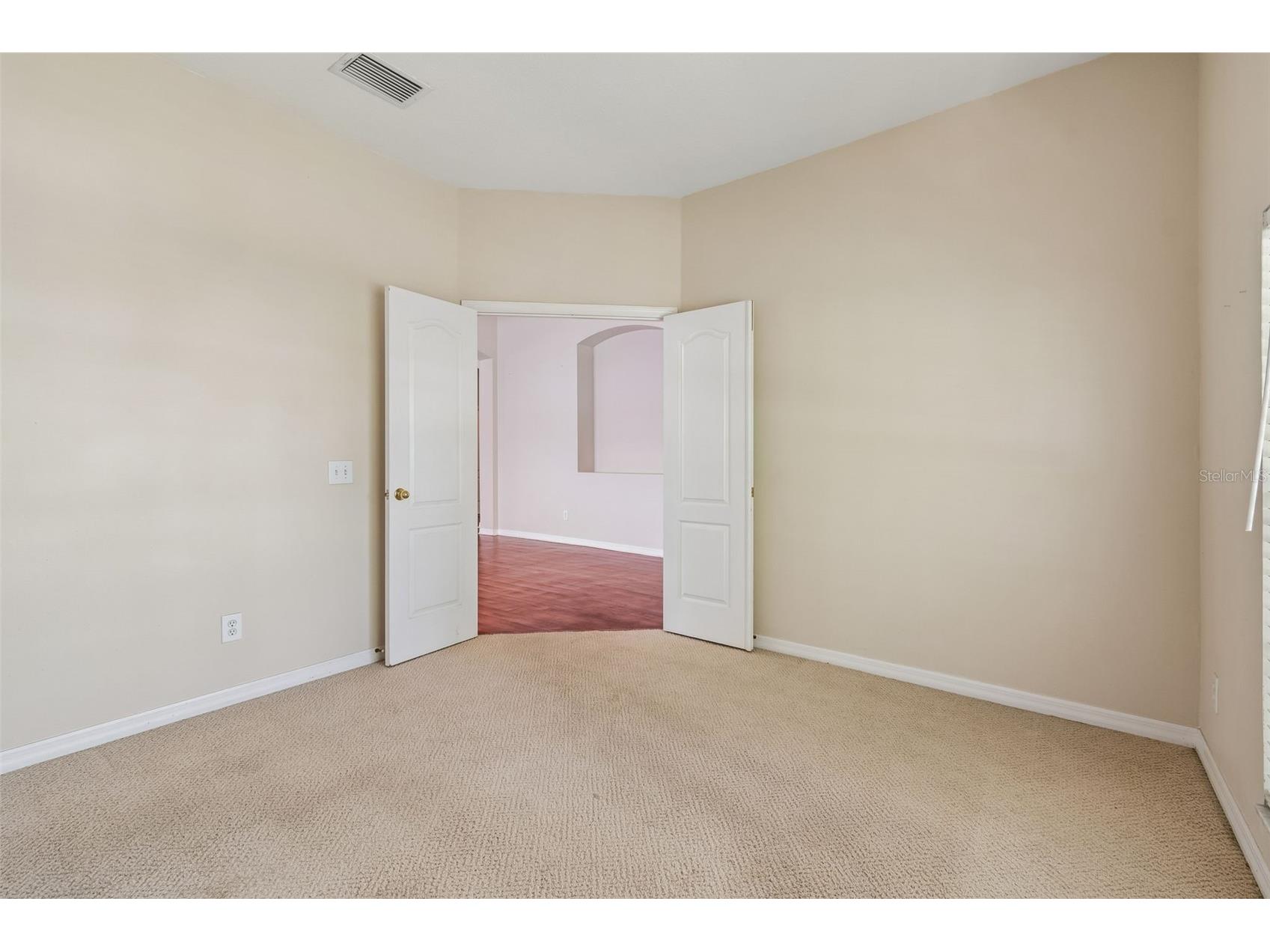 4789 Whispering Wind Avenue Tampa FL 33614 TB8499395 image16
