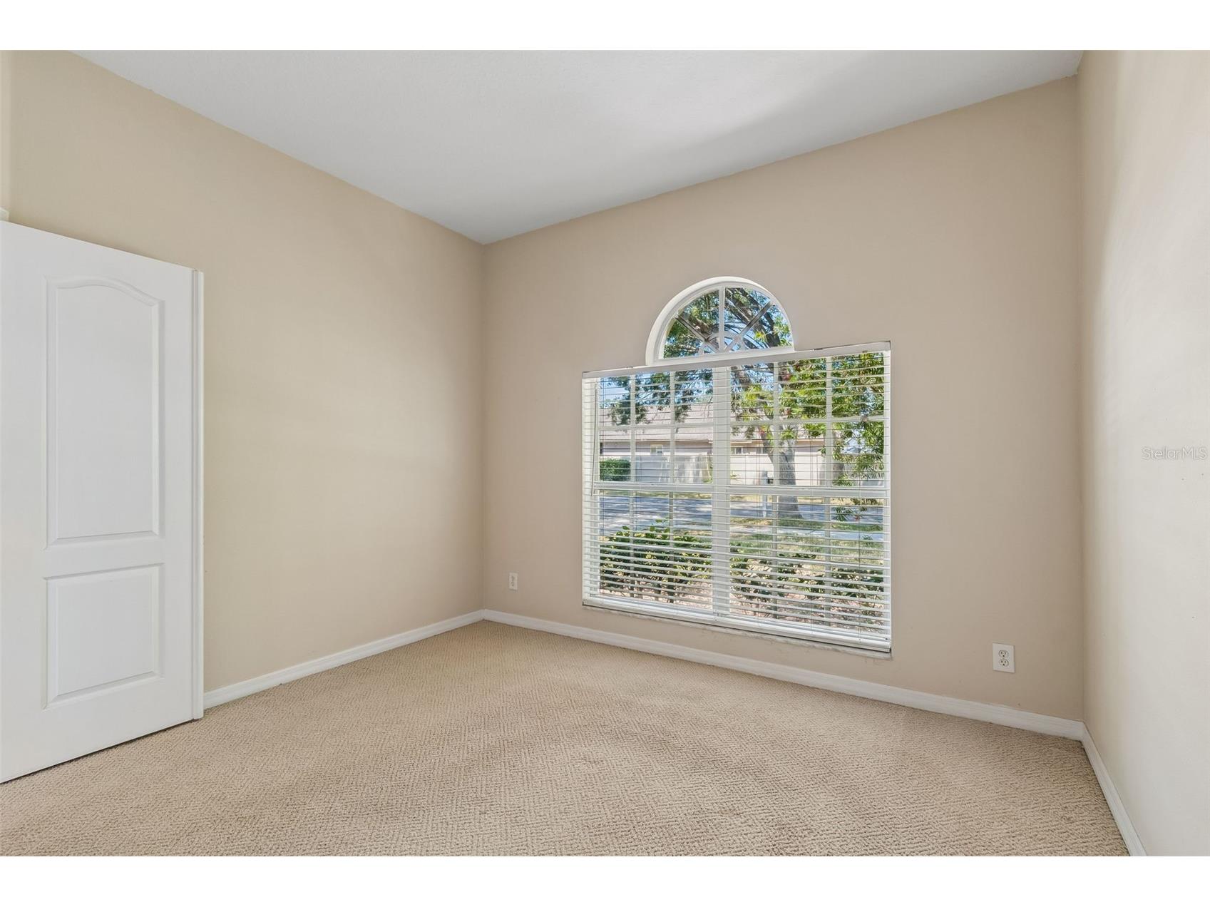 4789 Whispering Wind Avenue Tampa FL 33614 TB8499395 image17