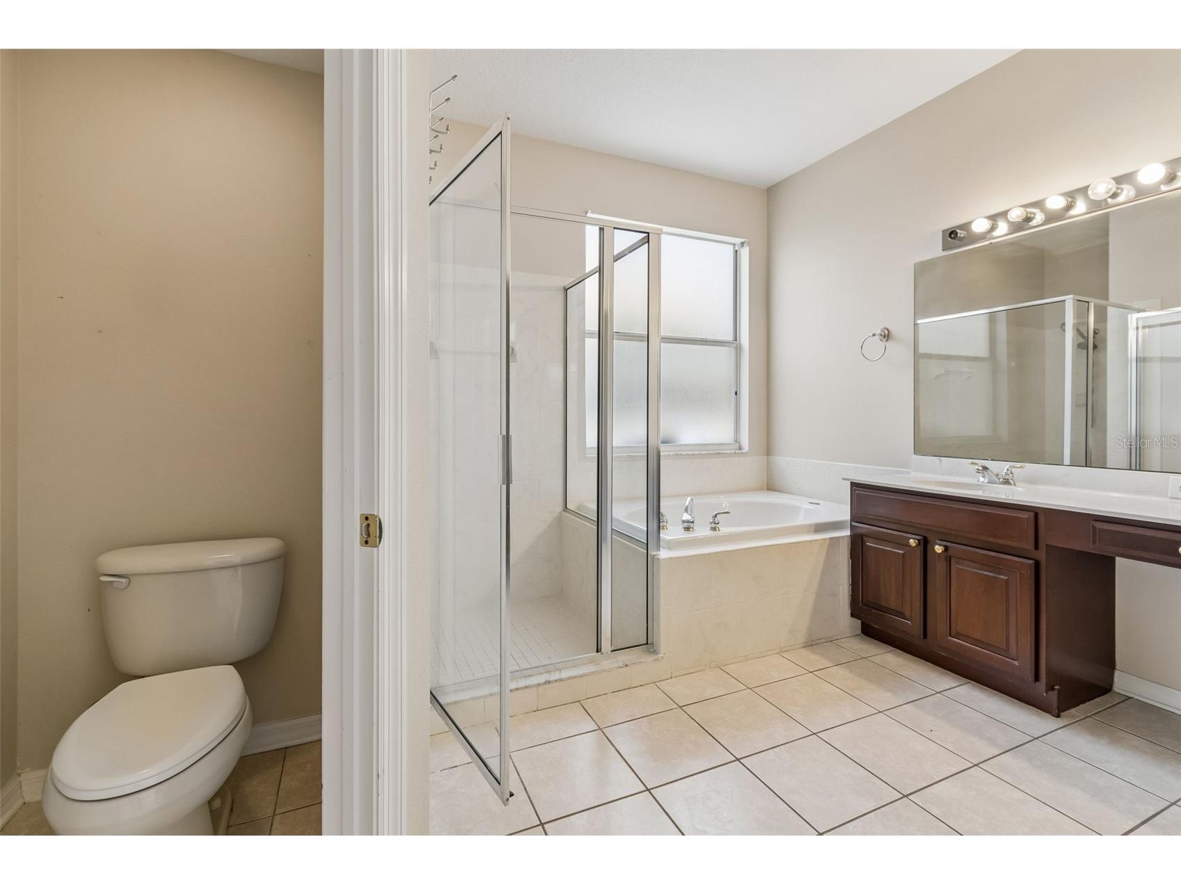 4789 Whispering Wind Avenue Tampa FL 33614 TB8499395 image74