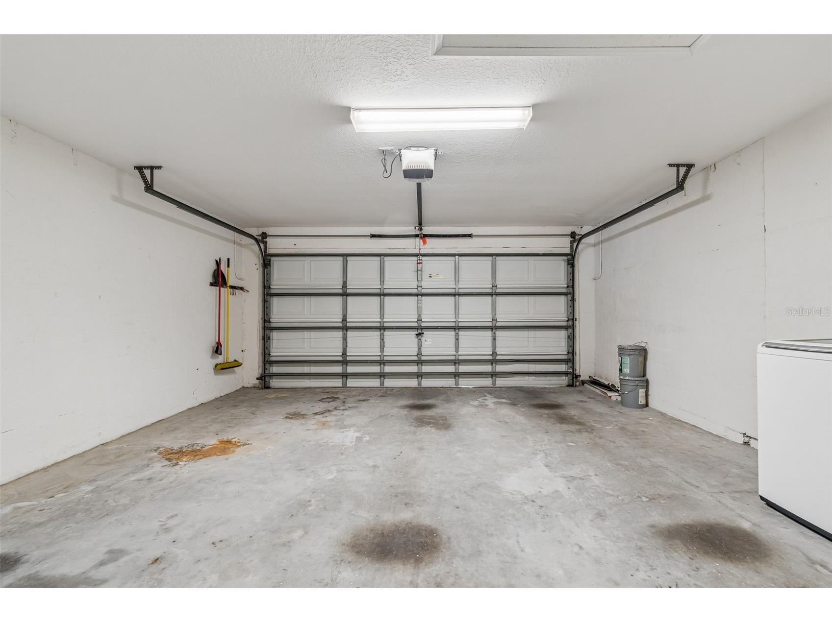 4789 Whispering Wind Avenue Tampa FL 33614 TB8499395 image86