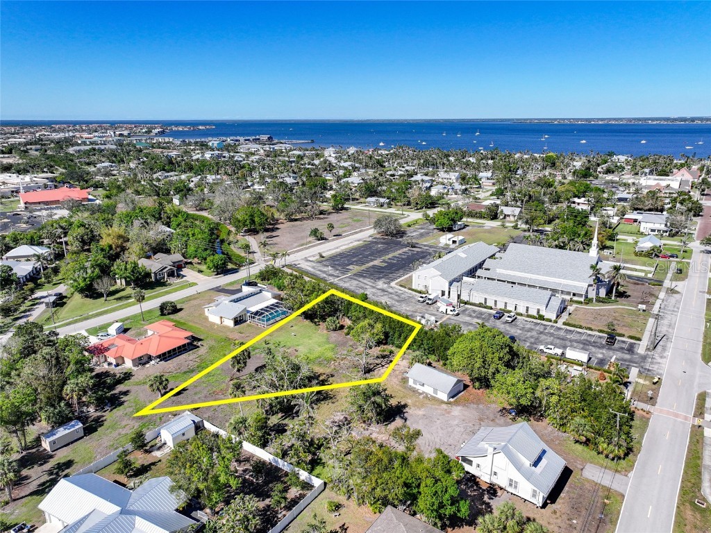 479 Gill Street Punta Gorda FL 33950 C7504795 image1