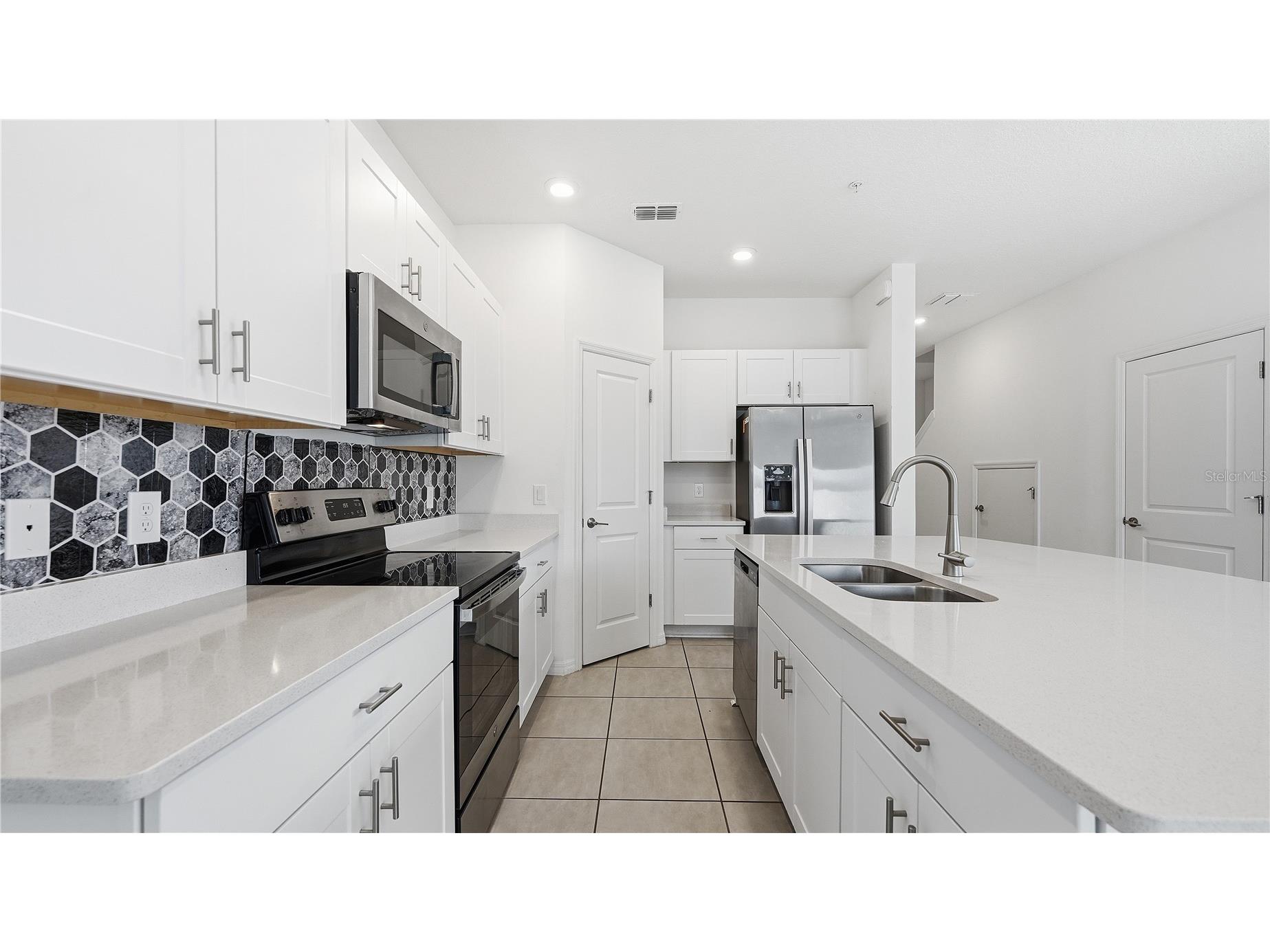 4790 Revolutionary Way Saint Cloud FL 34769 O6417373 image8