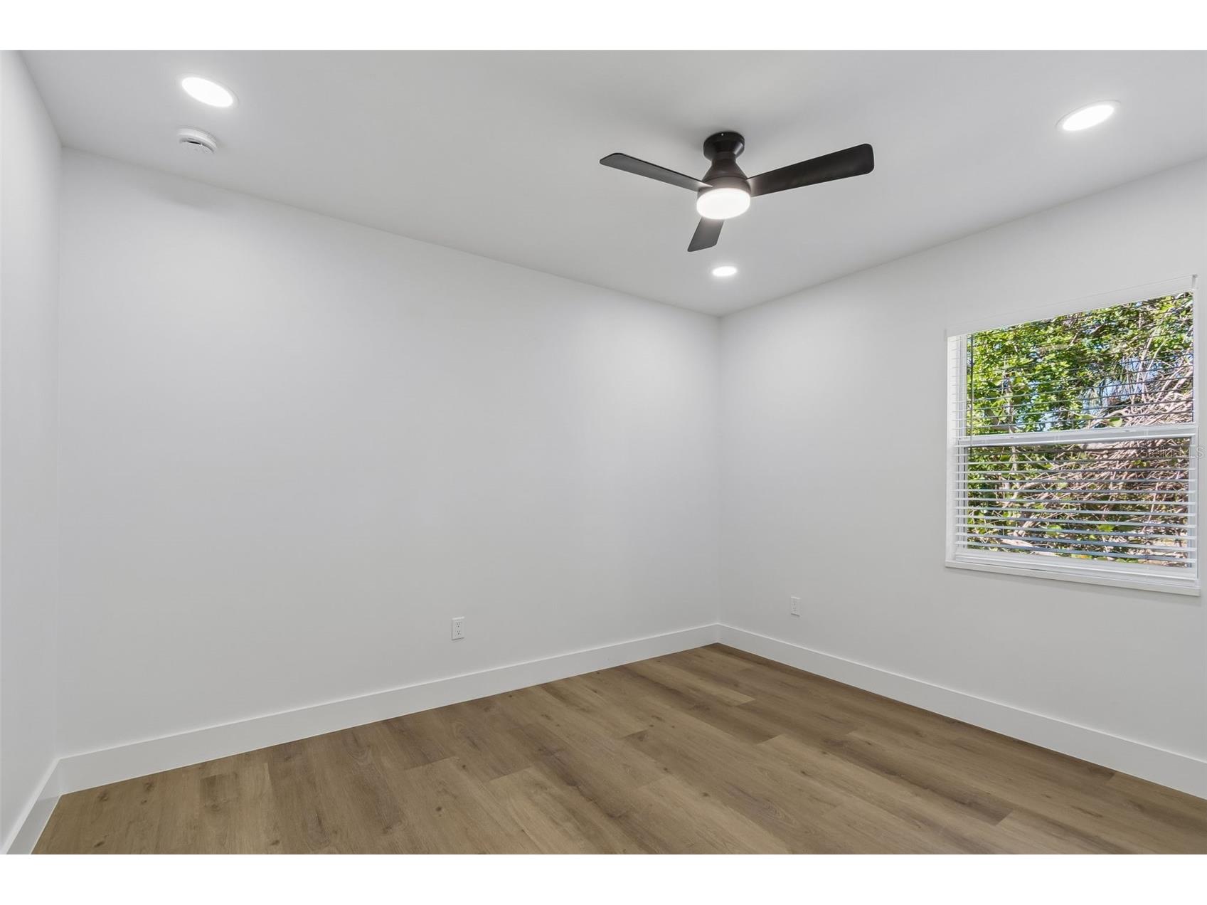 4790 Shore Acres Boulevard NE Saint Petersburg FL 33703 TB8499243 image27