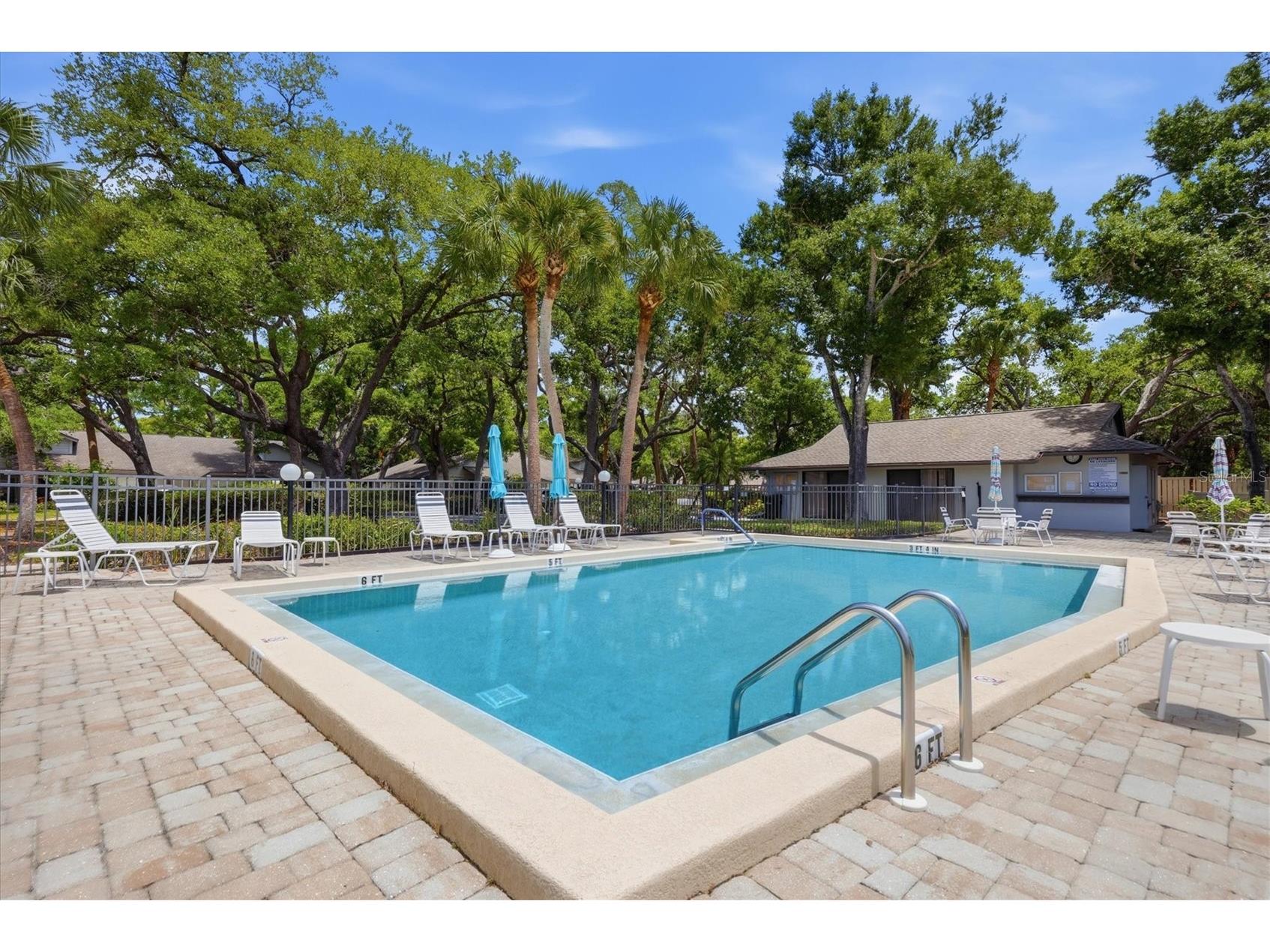 4793 Oak Forest Drive W #46 Sarasota FL 34231 N6144200 image24