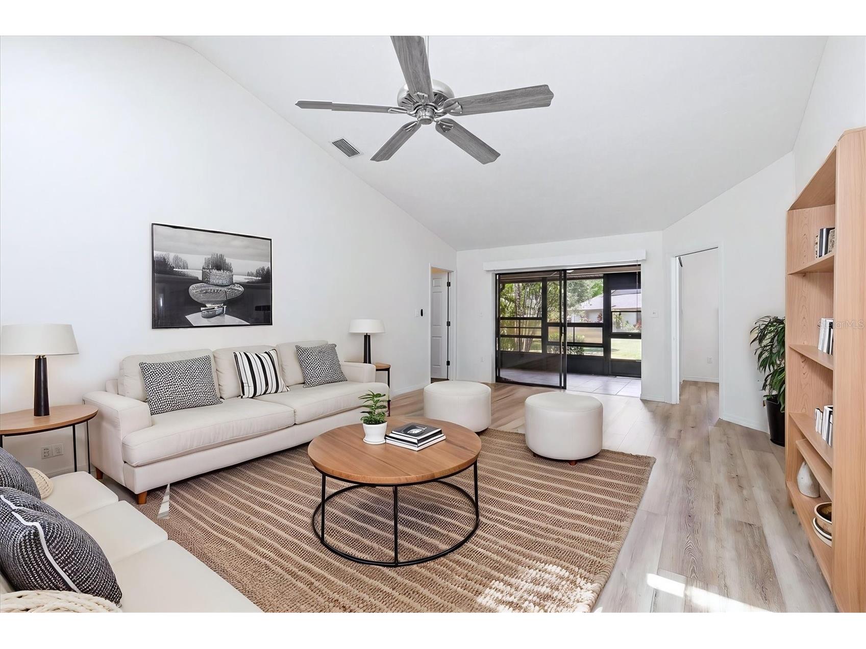 4793 Oak Forest Drive W #46 Sarasota FL 34231 N6144200 image3