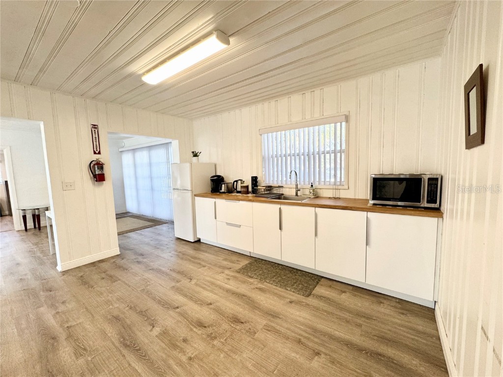 4795 49th Street N Saint Petersburg FL 33709 TB8444455 image12