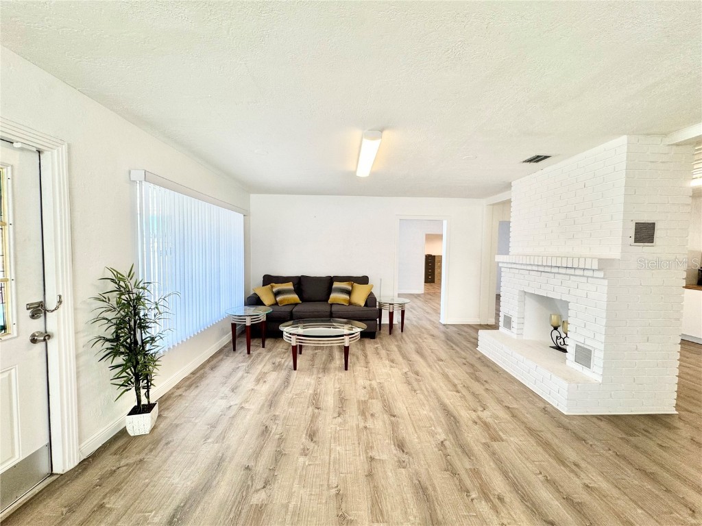 4795 49th Street N Saint Petersburg FL 33709 TB8444455 image18