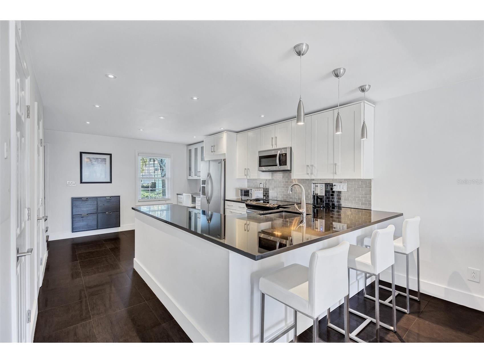 4799 Coquina Key Drive SE Saint Petersburg FL 33705 TB8466453 image6