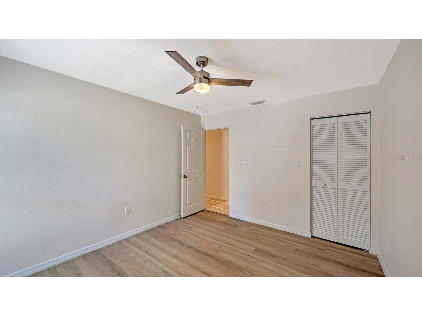 4799 Oak Forest Drive W #43 Sarasota FL 34231 A4671738 image25