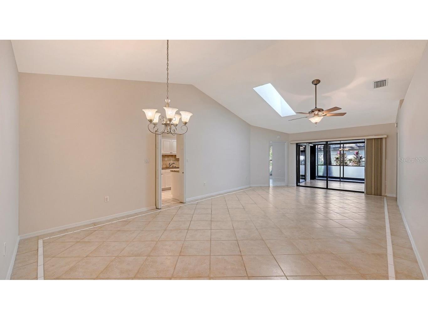 4799 Oak Forest Drive W #43 Sarasota FL 34231 A4671738 image5