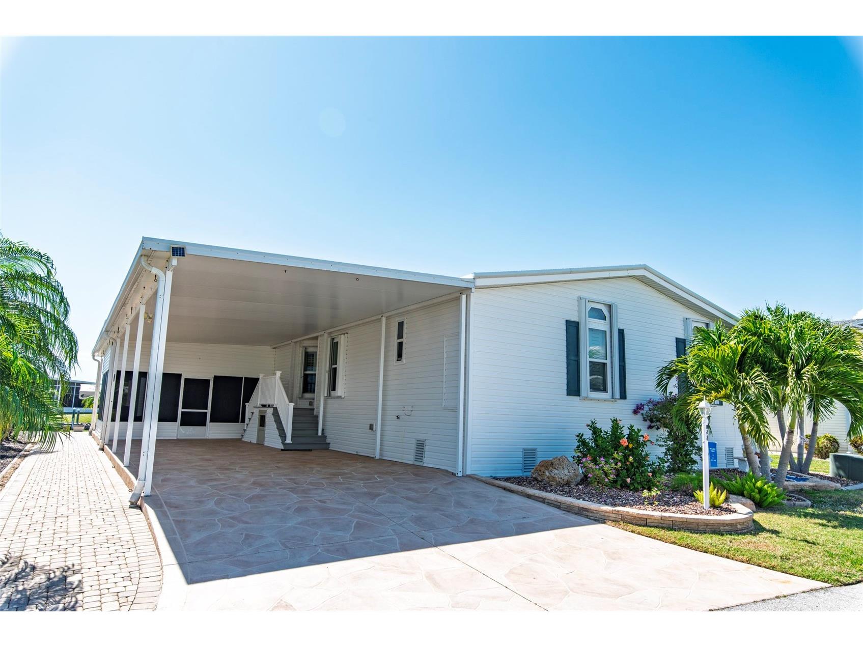 48 Amsterdam Avenue Punta Gorda FL 33950 C7525331 image1