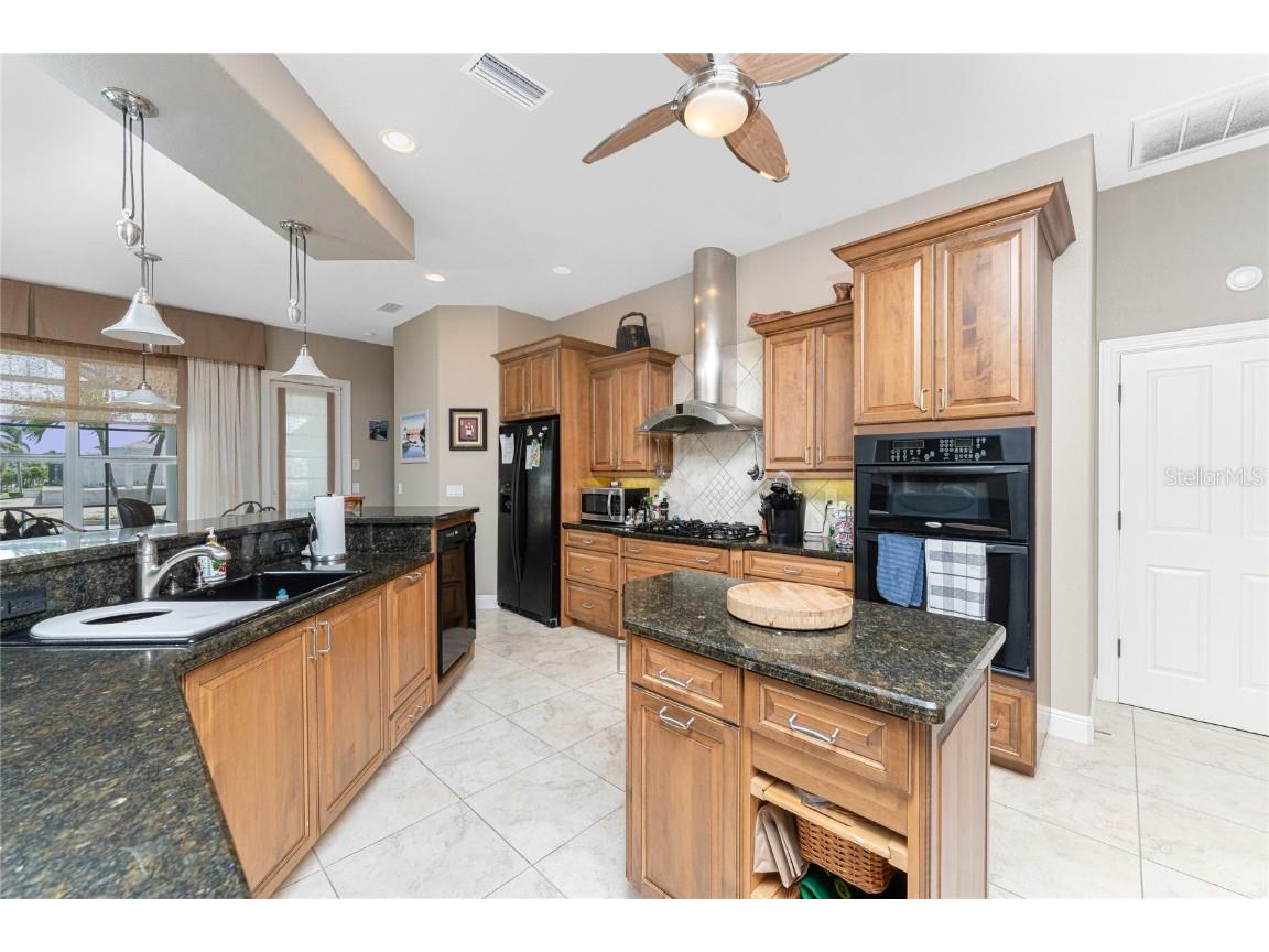 48 Colony Point Drive Punta Gorda FL 33950 C7508164 image15